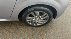 Peugeot 208 1.2 PureTech Active Premium + 5dr Petrol Hatchback